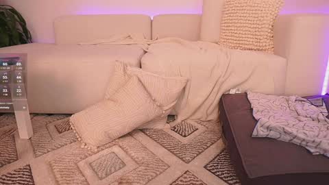 Snapshot of _missamber chatting on December 3, 2024, 9:01 pm Vale online show from December 3, 2024, 9:01 pm