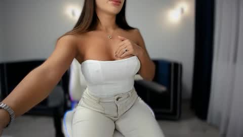 Snapshot of _missperfection_ chatting on November 30, 2025, 2:48 am .. my fav tip 1120040012123335 online show from November 30, 2025, 2:48 am