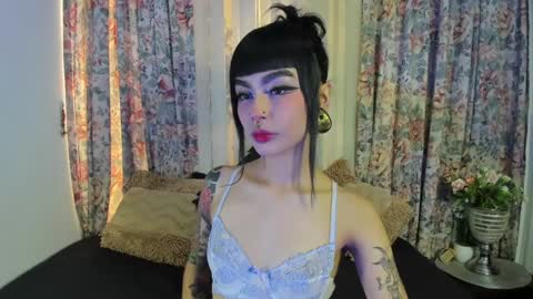 mizuki  online show from January 10, 2025, 3:06 pm