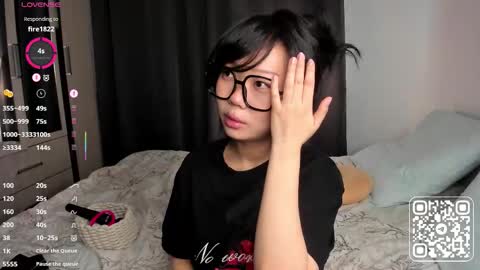 _molly_molly_molly_ online show from October 9, 2025, 12:14 pm