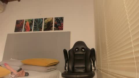 _molly_rosse_ online show from March 30, 2026, 12:28 pm