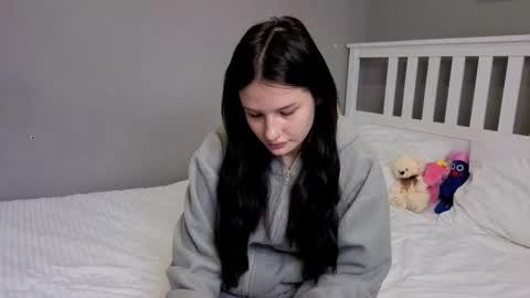 Karina online show from November 13, 2025, 3:27 am