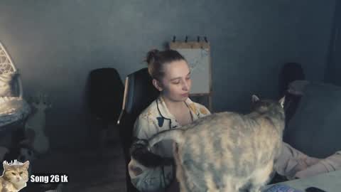 Debby  online show from April 29, 2026, 7:42 pm