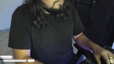   John    online show from November 12, 2025, 5:19 am