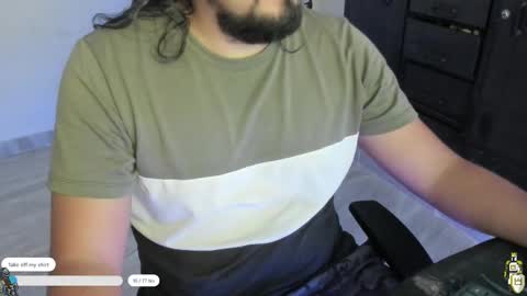   John    online show from November 18, 2025, 5:01 am