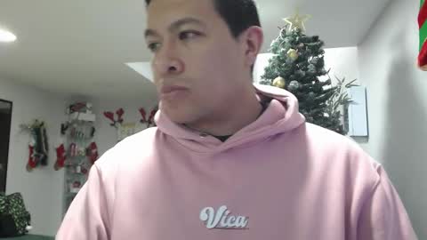 Snapshot of _mr_panda_ chatting on November 15, 2025, 11:32 pm Panda online show from November 15, 2025, 11:32 pm