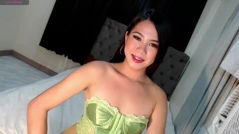 _mysticdoll_ online show from May 15, 2026, 12:28 am