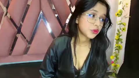 Nana online show from July 28, 2026, 12:48 pm