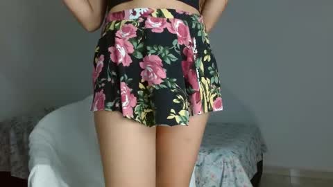 Snapshot of _nayade_ chatting on February 21, 2025, 11:21 pm _nayade_ online show from February 21, 2025, 11:21 pm