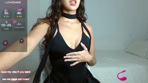 _nayade_ online show from March 24, 2026, 12:04 am