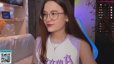 Snapshot of _nemalkovamia chatting on November 24, 2025, 2:00 am Mia with a big heart online show from November 24, 2025, 2:00 am