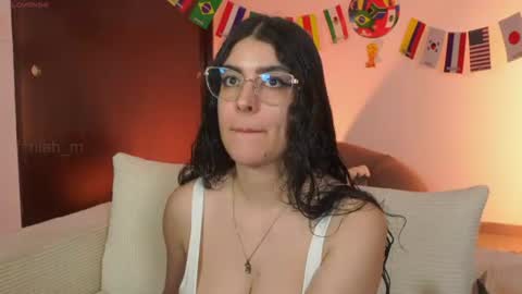 Snapshot of _niah chatting on June 16, 2026, 2:03 am NiniHelp me by giving my show a thumbs up online show from June 16, 2026, 2:03 am