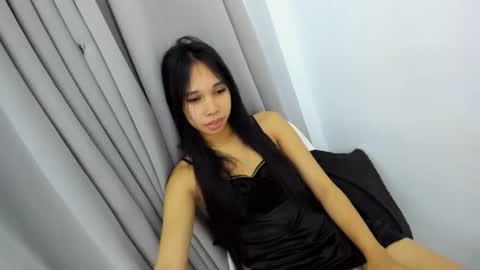 Snapshot of _nicole69_ chatting on September 17, 2025, 12:07 pm Nicole online show from September 17, 2025, 12:07 pm