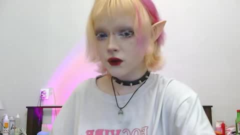 Nicole online show from November 20, 2025, 10:09 pm