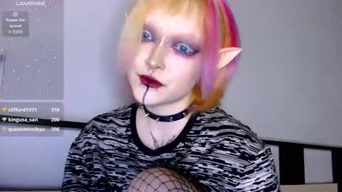 Snapshot of _nicole_meow_ chatting on November 23, 2025, 9:14 pm Nicole online show from November 23, 2025, 9:14 pm