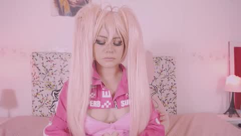 niiky online show from January 10, 2025, 12:26 pm