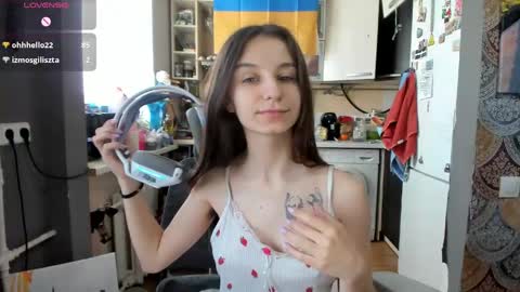 Snapshot of _nika_kik chatting on April 21, 2026, 7:14 am Nika online show from April 21, 2026, 7:14 am
