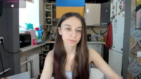 Snapshot of _nika_kik chatting on April 23, 2026, 12:29 pm Nika online show from April 23, 2026, 12:29 pm