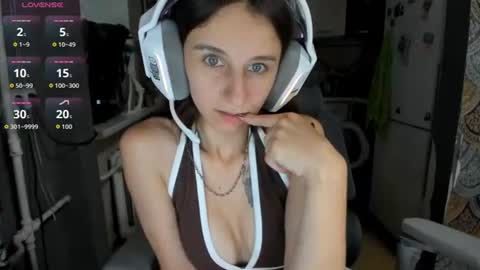 Nika online show from July 28, 2026, 4:39 pm