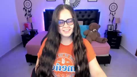 Snapshot of _oliviajoness chatting on April 28, 2026, 12:21 pm Olivia jones online show from April 28, 2026, 12:21 pm
