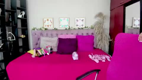pamela online show from June 18, 2026, 12:53 pm