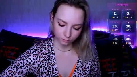 Snapshot of _pando4ka_ chatting on February 15, 2026, 7:51 am pando4ka online show from February 15, 2026, 7:51 am