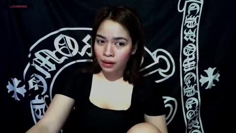 _preciousmoira online show from June 5, 2026, 10:54 am