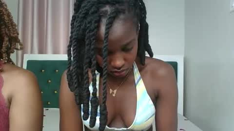 Snapshot of _pretty_savage chatting on April 29, 2026, 6:25 pm savage online show from April 29, 2026, 6:25 pm