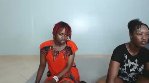 _prettyred online show from October 3, 2025, 6:27 pm