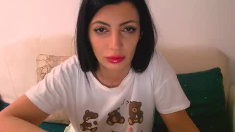 Snapshot of _queensarah_ chatting on March 9, 2025, 10:19 pm Sarah online show from March 9, 2025, 10:19 pm