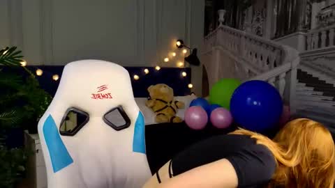 im Amy online show from September 14, 2025, 6:12 am