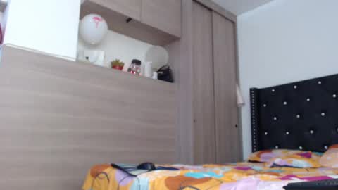 Snapshot of _ravenna_ chatting on February 14, 2025, 9:21 pm Samara Romero online show from February 14, 2025, 9:21 pm