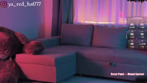 -RED HAT- online show from July 20, 2026, 4:42 pm