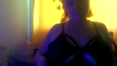 Snapshot of _redgold chatting on March 31, 2026, 5:24 pm REDGOLD BABY online show from March 31, 2026, 5:24 pm