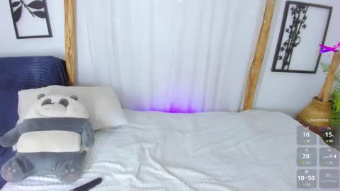 Snapshot of _redmoon chatting on September 24, 2025, 5:16 pm Moon online show from September 24, 2025, 5:16 pm