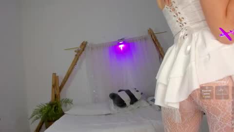 Snapshot of _redmoon chatting on February 12, 2026, 8:59 pm Moon online show from February 12, 2026, 8:59 pm