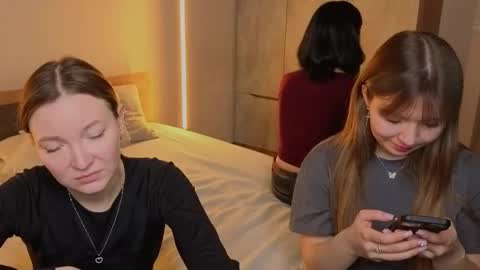 Snapshot of _reverse_gang_ chatting on February 26, 2026, 4:17 pm LISSAPVT IS OPEN online show from February 26, 2026, 4:17 pm