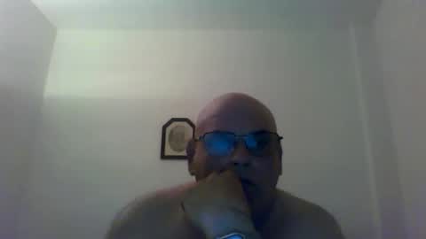 REY online show from May 16, 2026, 11:31 am