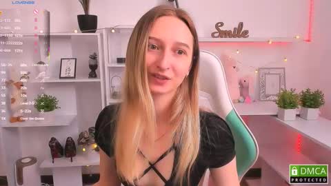 I am Rina online show from September 17, 2025, 6:04 am