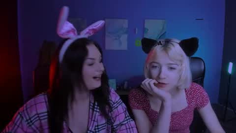 sabrina  online show from March 28, 2026, 9:42 am