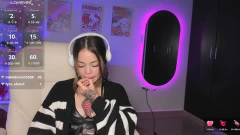   online show from January 8, 2025, 4:54 pm