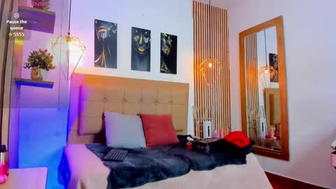 Snapshot of _samanthaa_foxx chatting on September 29, 2025, 11:59 am SAMANTHA FOX online show from September 29, 2025, 11:59 am