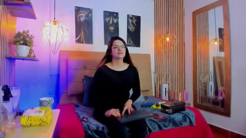 Snapshot of _samanthaa_foxx chatting on November 3, 2025, 11:22 am SAMANTHA FOX online show from November 3, 2025, 11:22 am