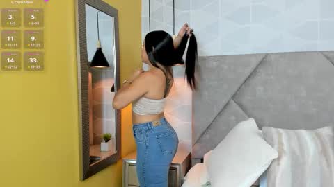 Antonella  online show from November 13, 2025, 12:59 pm