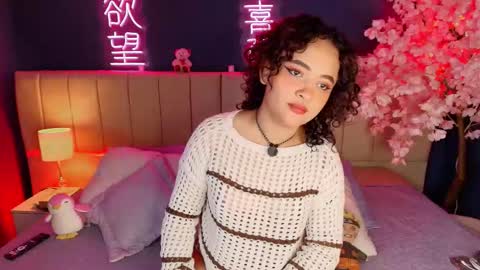 Snapshot of _sarahrose chatting on February 12, 2026, 4:18 am Sara online show from February 12, 2026, 4:18 am