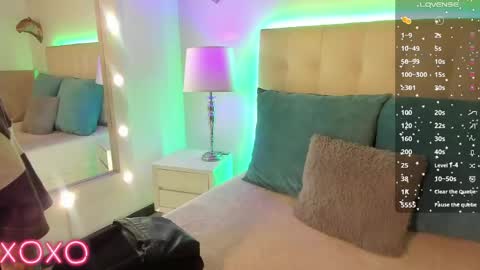 Snapshot of _sasha_miller_ chatting on May 2, 2026, 12:43 pm Sasha online show from May 2, 2026, 12:43 pm