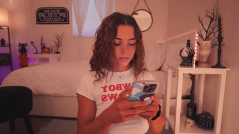 Savii online show from October 13, 2025, 5:24 pm