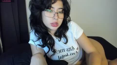 Chloee online show from June 15, 2026, 2:36 am