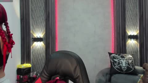 Selene online show from February 6, 2025, 2:48 pm