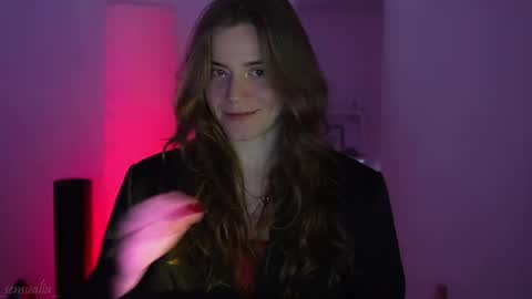 Lia online show from April 28, 2026, 7:19 pm